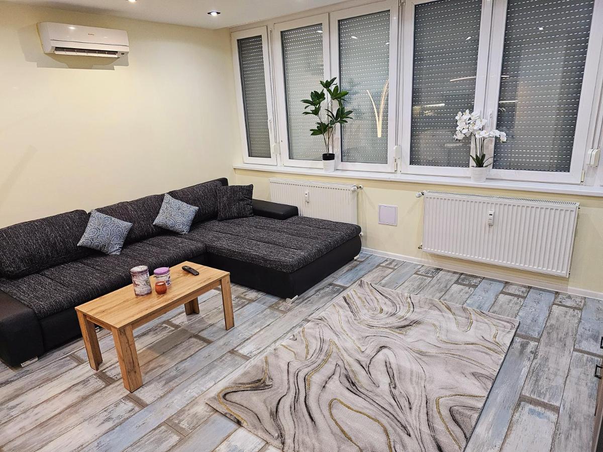 Urban Loft Apartman Salgótarján Kültér fotó