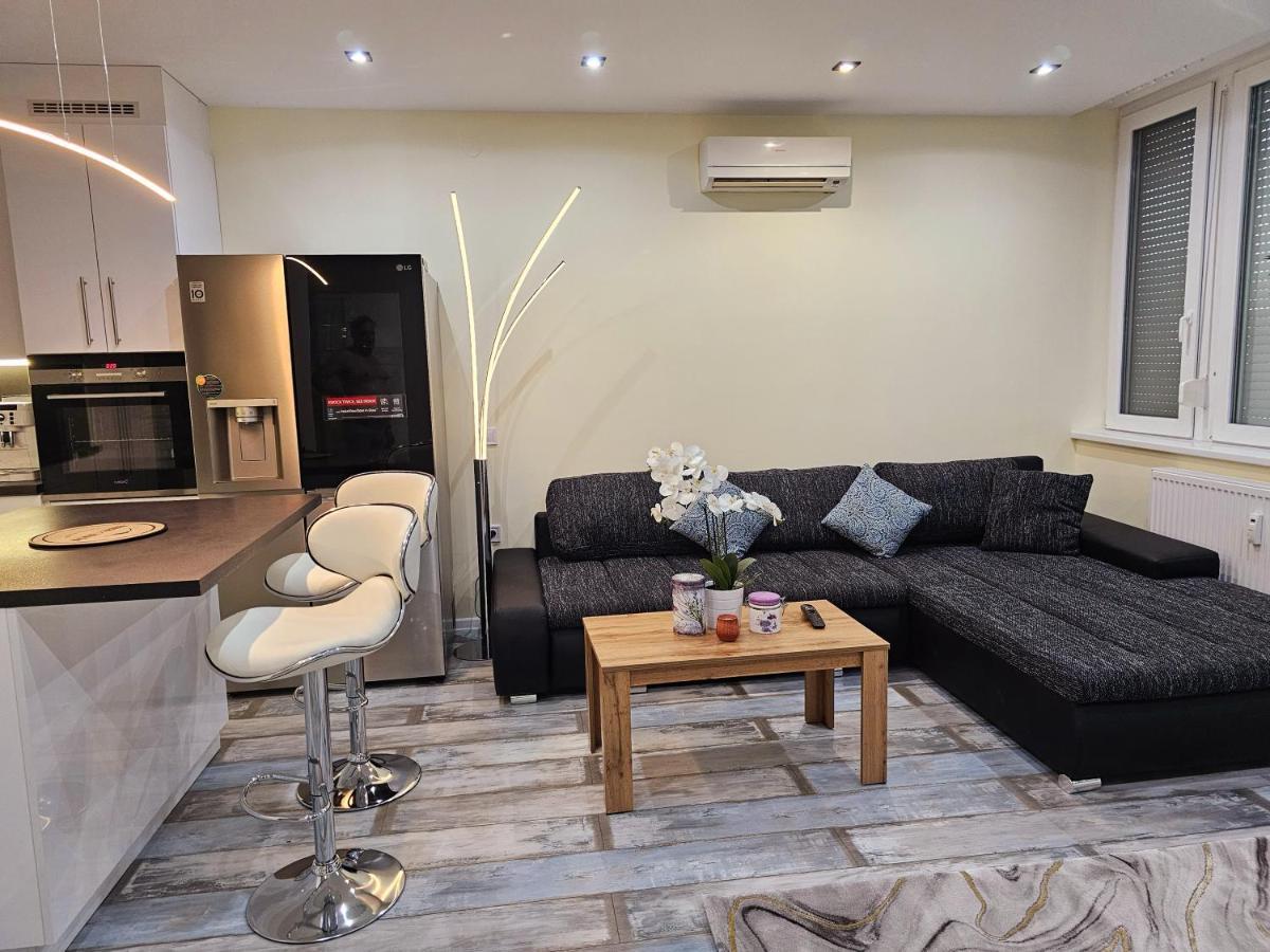 Urban Loft Apartman Salgótarján Kültér fotó